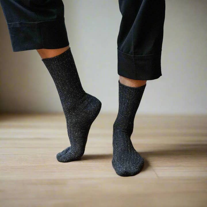 KLUE – Großhandel Socken - Unisex – KLUE DUST STAR-Socken aus Seide und Wolle | Schwarz