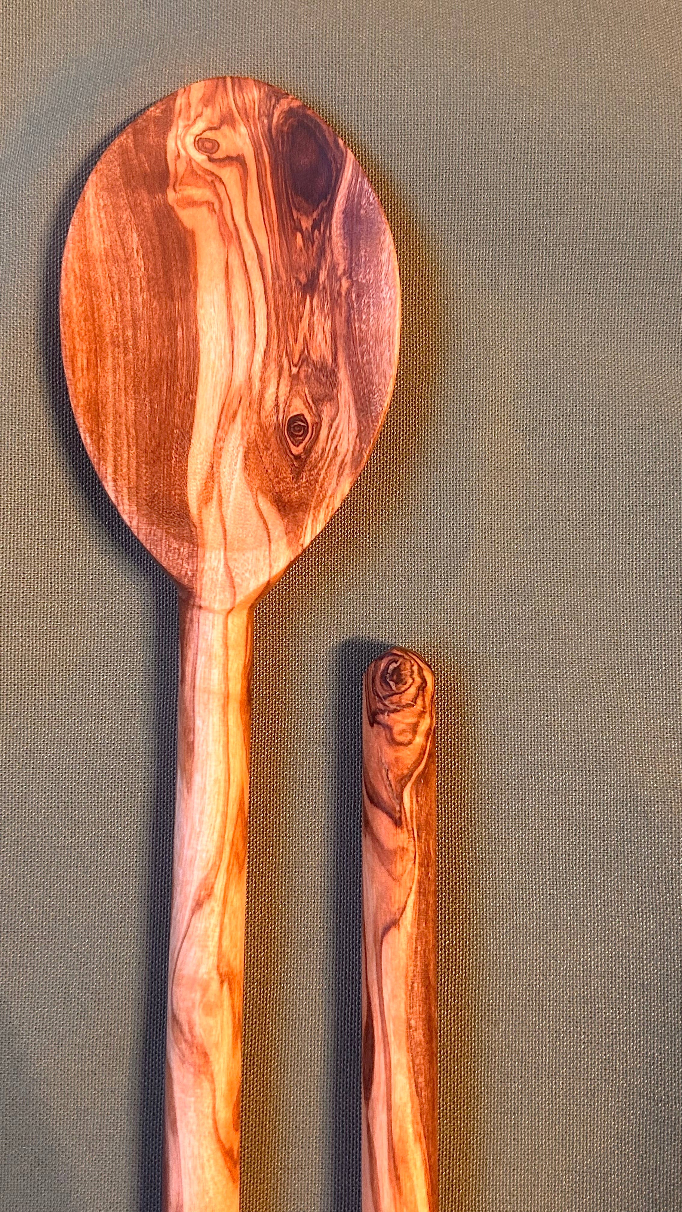 ZINE & LYNE - Wholesale Kitchen Spoon - Long olive wood spoon3