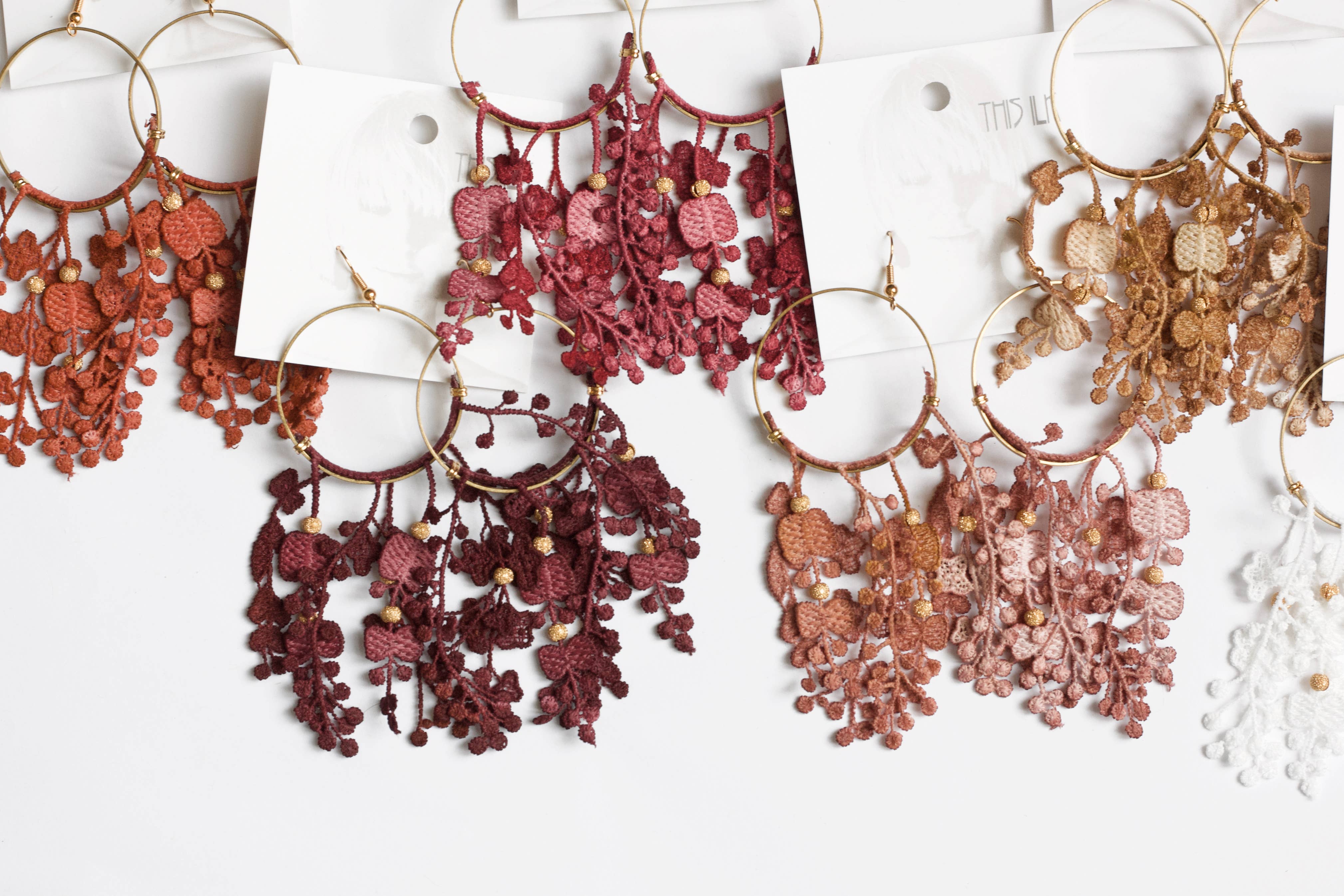 This Ilk – Brincos de argola por atacado – Brincos Duo des Fleurs24