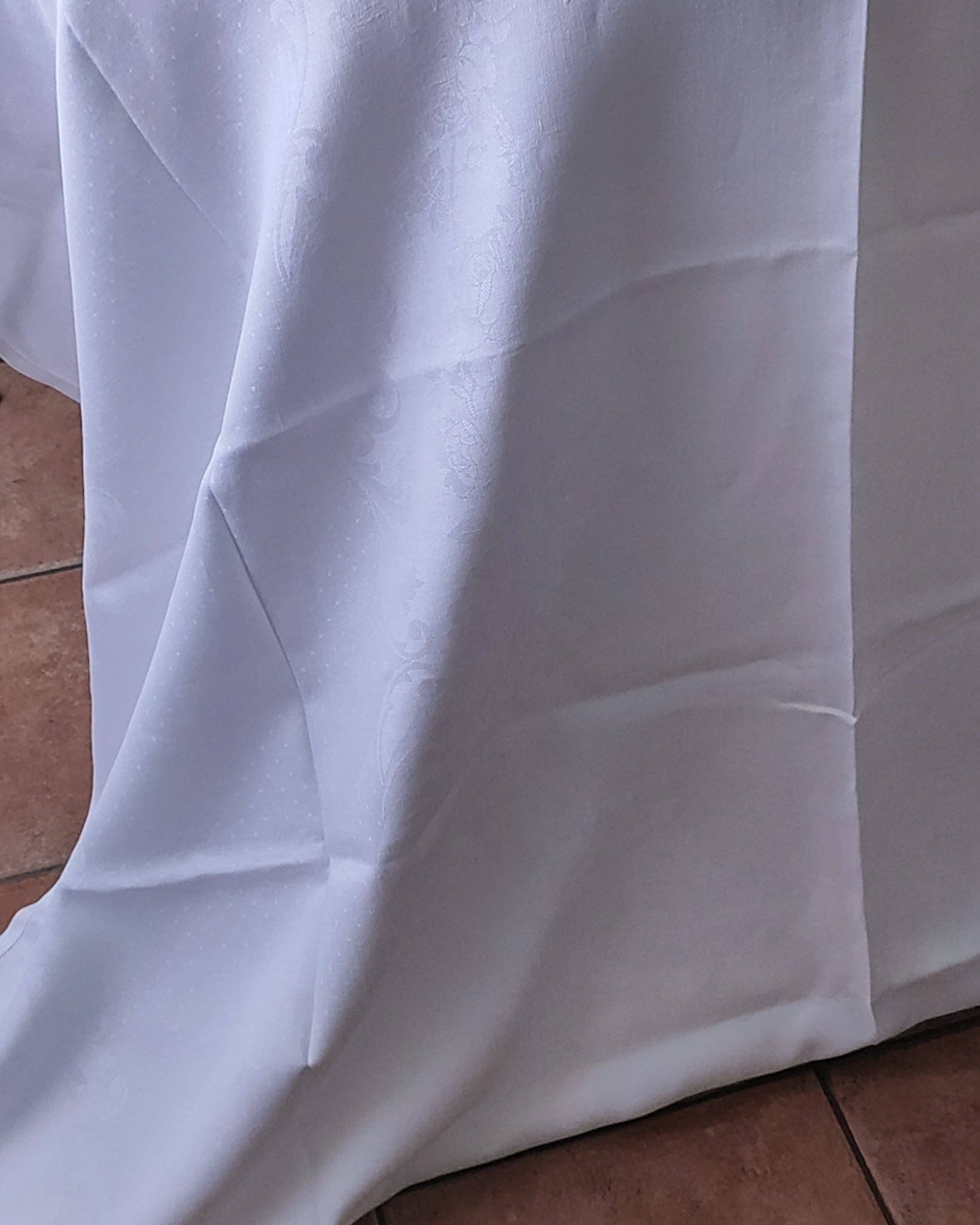 Heyfoo - Wholesale Tablecloth - White Flanders Cotton Tablecloth with 10 Napkins11
