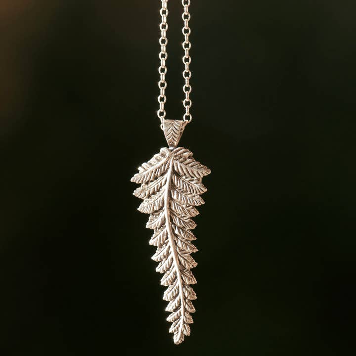 Justine Brooks Design – wholesale Artificial plant – Fiddlehead Fern Pendant