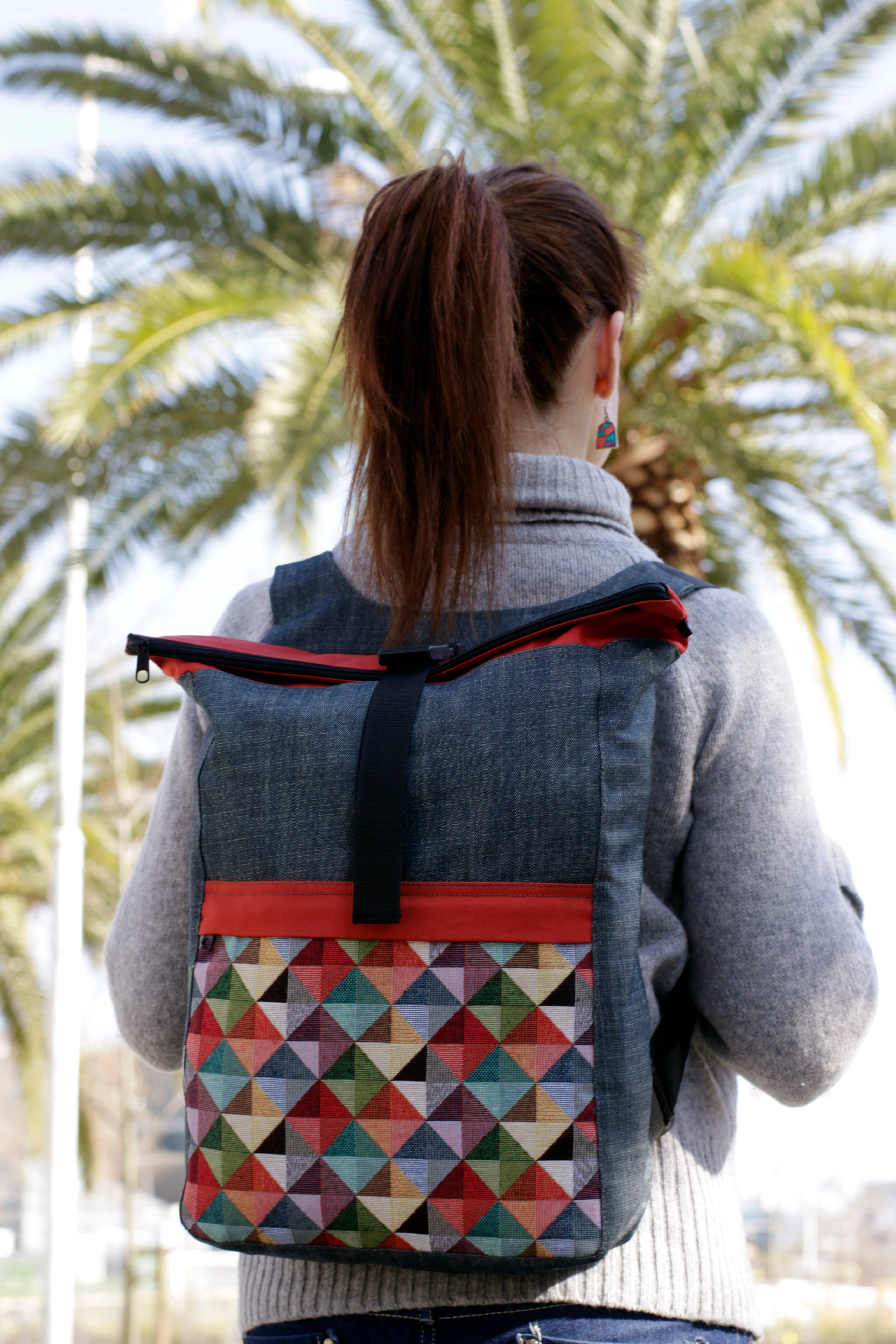 K1000 - Venta al por mayor Mochila - Mujer - MOCHILA Grande CDS BIOMÓRFICA4