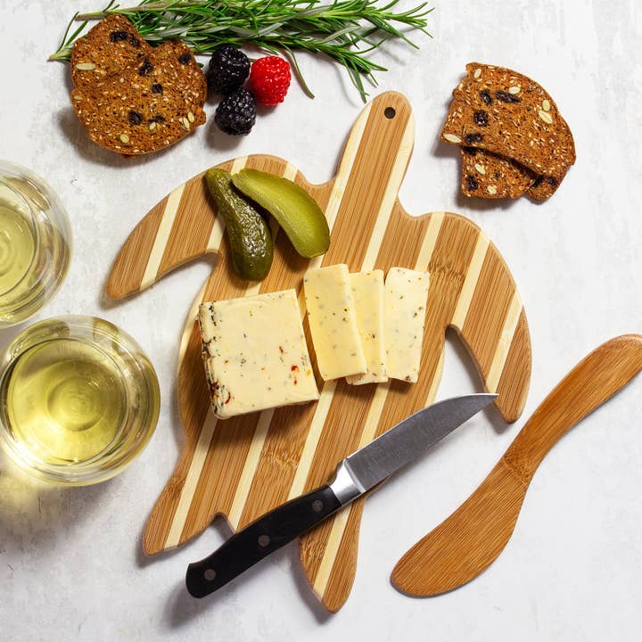 Totally Bamboo - Wholesale Cheese Board - Sea Turtle Shaped Charcuterie Board & Cheese Spreader Set2