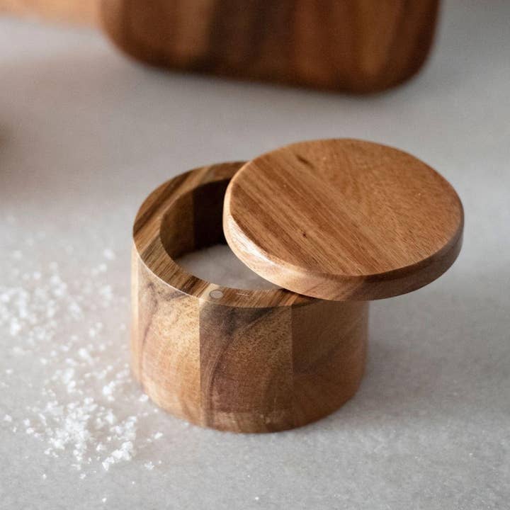 Rustikales braunes Küchensalzfass aus Holz für den Großhandel von Andrea House