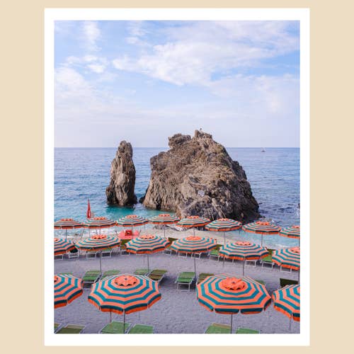 Tirage d'art italien (11x14) : Parapluies Cinque Terre N.3 pour la vente par Charlotte to Paris