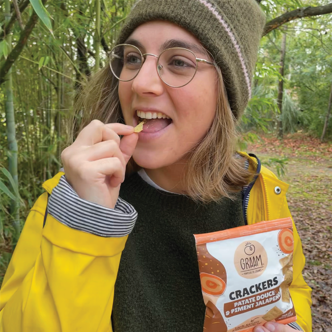 GRAAM - Wholesale Crackers - GRAAM SWEET POTATO & JALAPEÑO PEPPER CRACKERS 30g2