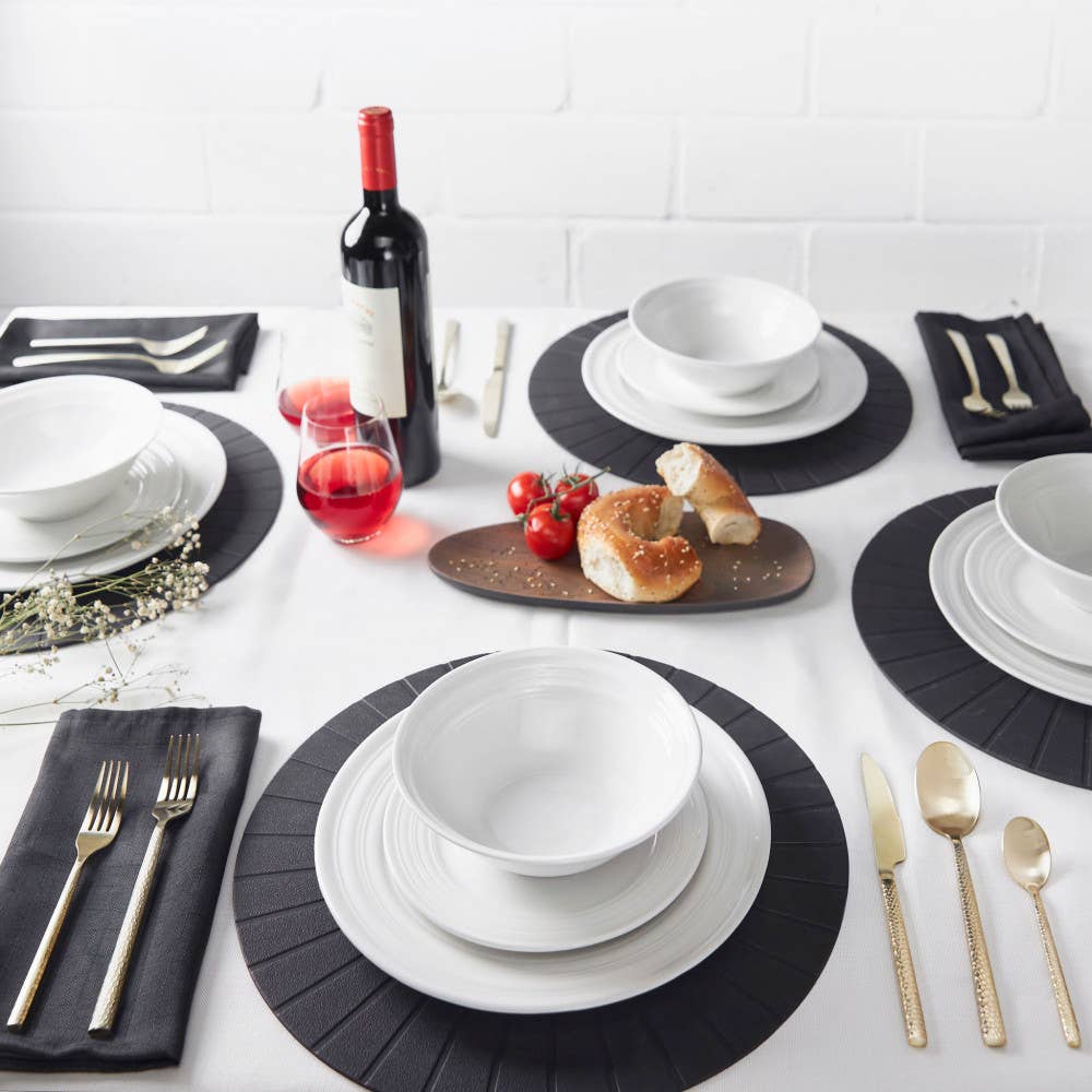 TABLESETTERS LIMITED - Wholesale Flatware Set - Classic 18/10 Stainless Steel 20 Pc Flatware, Service for 45