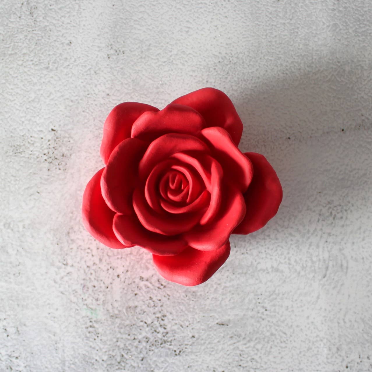 44 - Quarenta44Quatro - Wholesale Decorative Tabletop Object - Rosa Aberta de Gesso0