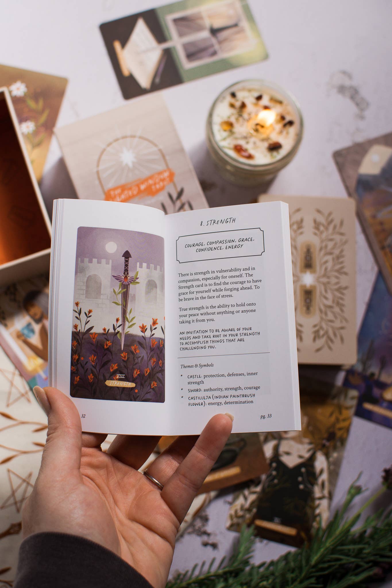 Lantern Print Co. - Vente Cartes de tarot - Le Tarot The Lighted Window - 2e Édition2