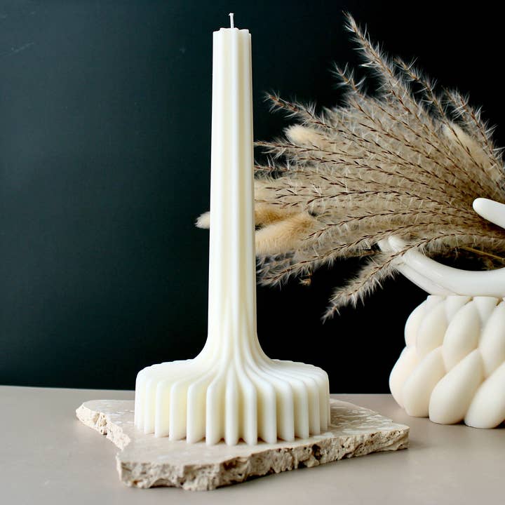 Elegante candela a forma di vaso a righe per la vendita all'ingrosso da parte di Latana Candles