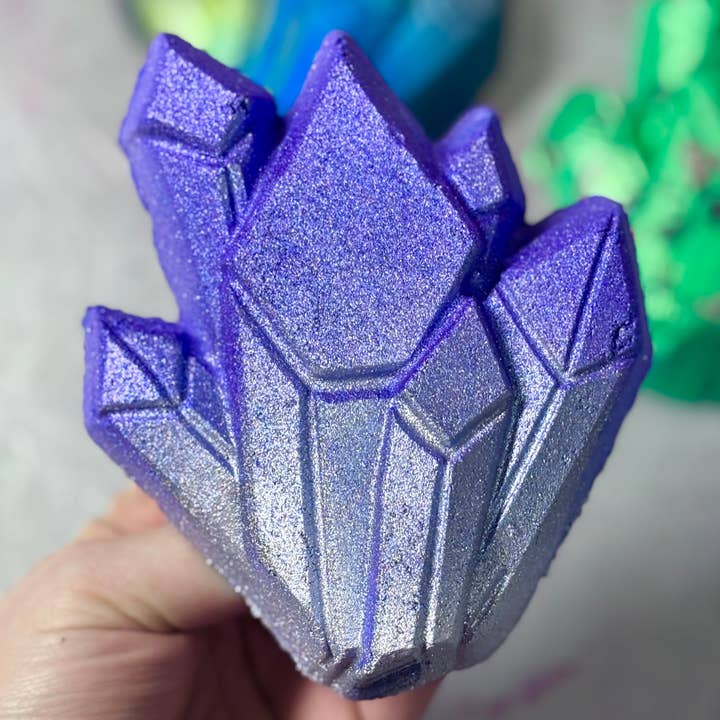 Amethyst bath bomb for wholesale by Boil & Bubble
