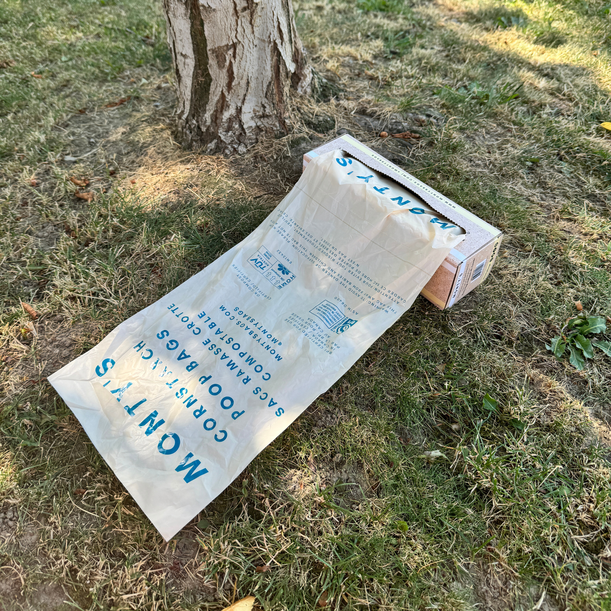 Monty's Bags – wholesale Pet poo bag – Tear & Go Compostable Dog Poop Bags -  200 ct - 8 x 13" Size6