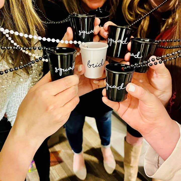 Funky Junque - Venta al por mayor Vaso de chupito - Collar de fiesta con cuentas de cristal inyectado, 1 novia, 6 escuadrones (paquete de 7)1