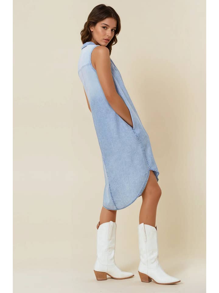 Doe and Rae - Wholesale Dress - Women's - SLEEVELESS TENCEL DENIM KNEE LENGTH SHIRT DRESS - 27647D