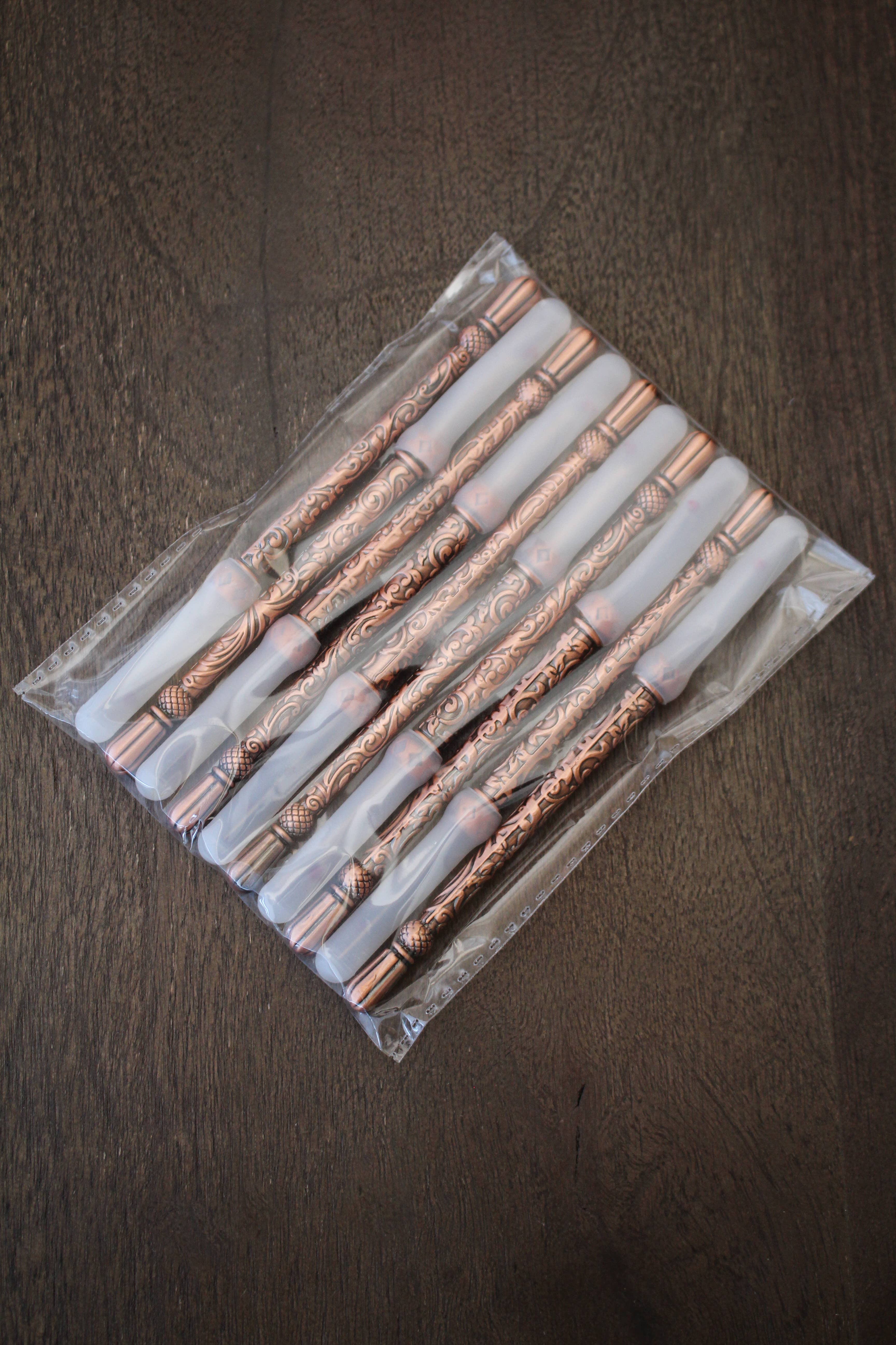 NNK Press - Wholesale Embroidery/Cross Stitch Supplies - Metal Engraved Seam Rippers (Set of 10)11