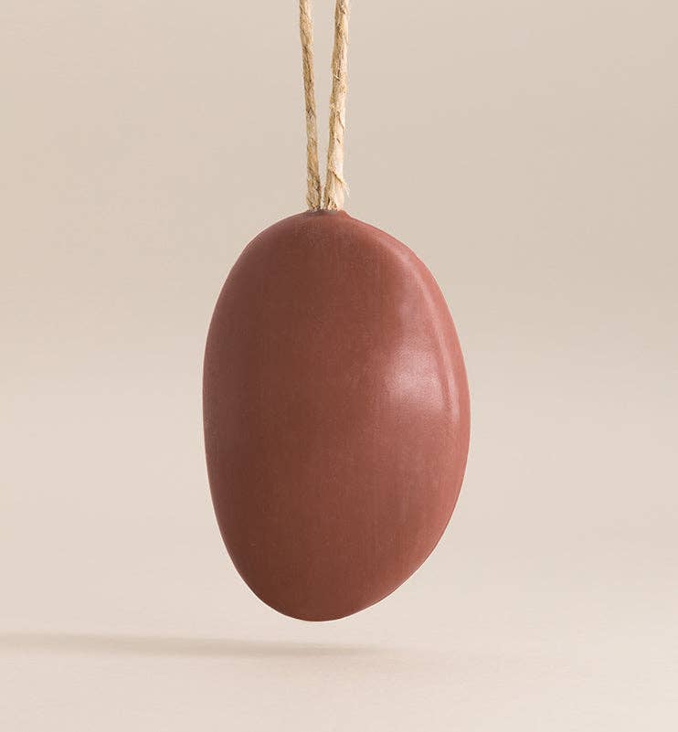 Aqui d'Aia – wholesale Bar Soap – Pebble soap on rope with Musk, Myrrh and Amber 200g1