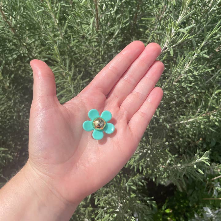 Mini Kitty Designs - Wholesale Shoe Accessories - Golden Flower Croc Charms8