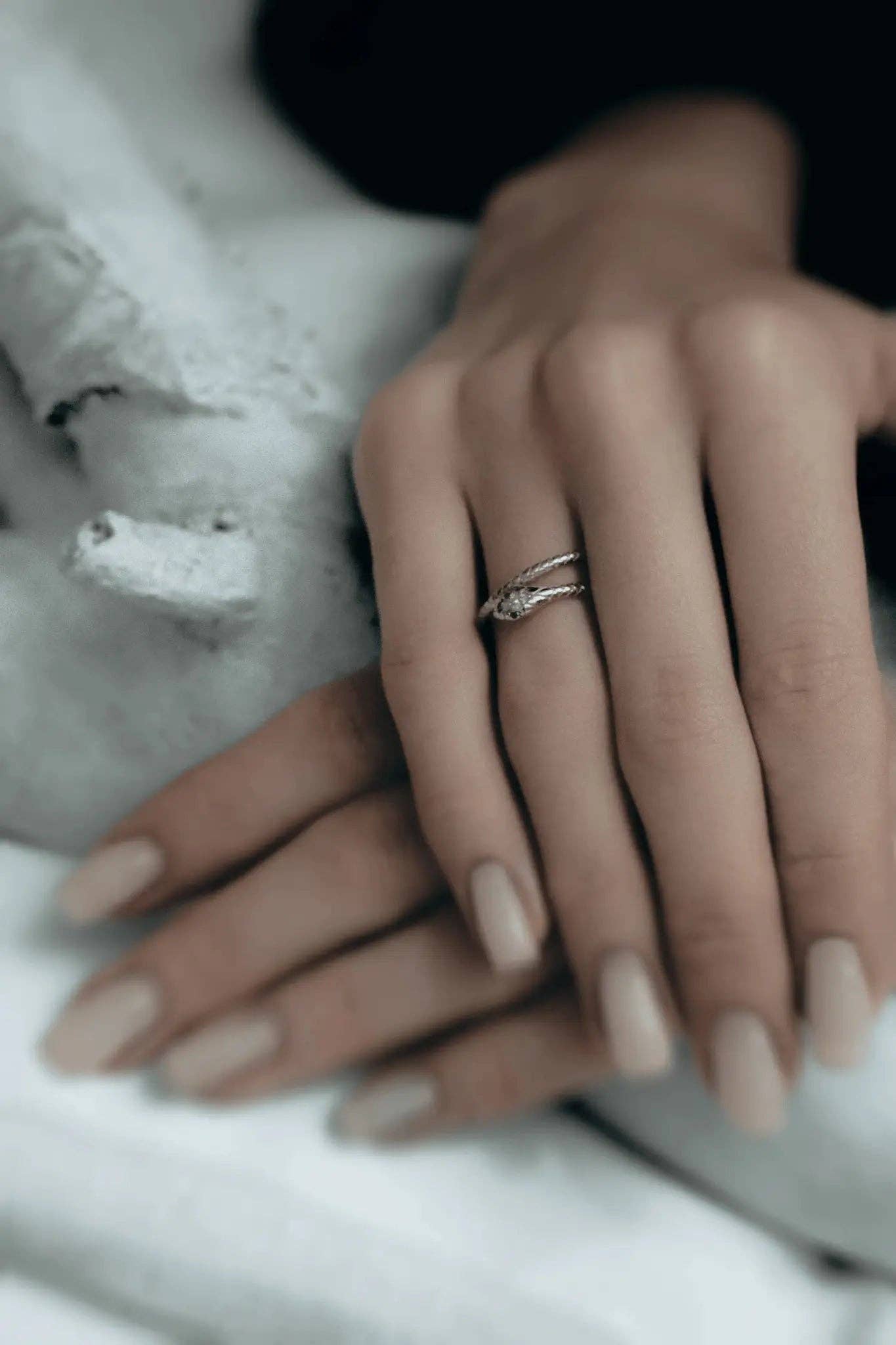 Moclein - Venta al por mayor Anillo de banda/apilable - Anillo Minimalista de Serpiente Plateado2