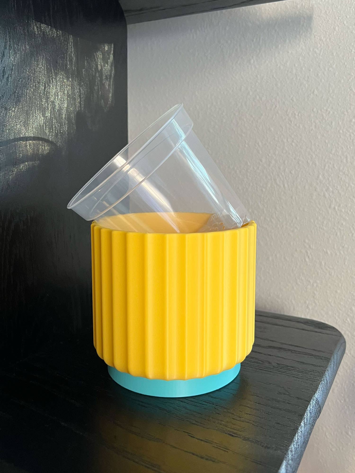 Daisy Wood Design - Wholesale Plant Pot - Color Pop Planters (Singles) – Pink & Yellow Pots

1