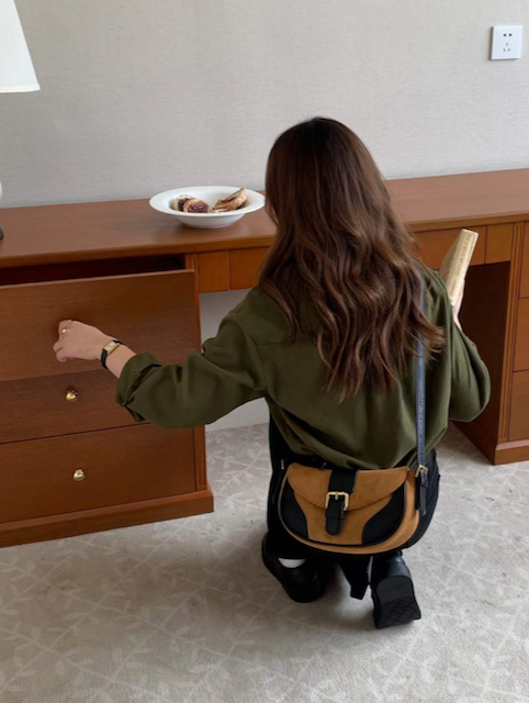 Pretty Persuasions – wholesale Crossbody bag – Women's – P23110 Suede-Like Buckle Crossbody/Shoulder Bag0