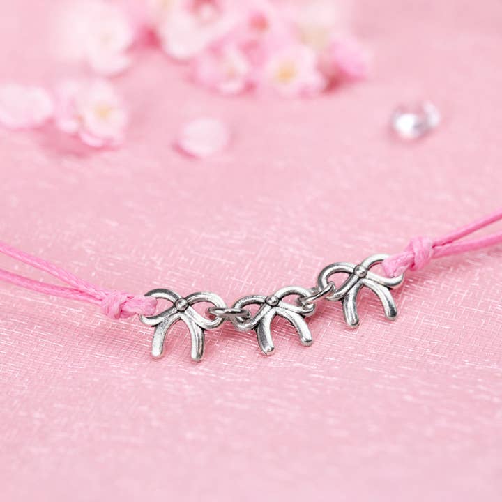 Letterbox Love Bracelets - Wholesale Charm/dangle bracelet - Magical Christmas Bow Trio Bracelet – Festive Jewellery Gift2