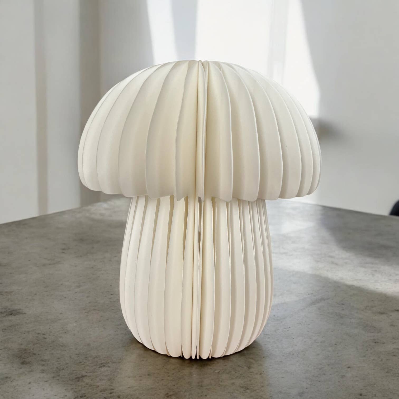 De Lange Tafel - Wholesale Christmas Decoration - Mushroom honeycomb ecru high wide · 30 cm1