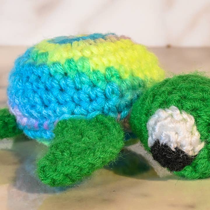 SS handcrafted Art - Wholesale Knuffels - Kinderen en baby - Handgebreide Zeeschildpad 5"1