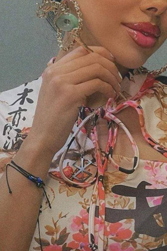 ROSE Robe chinoise midi à fleurs en vente sur Faire7