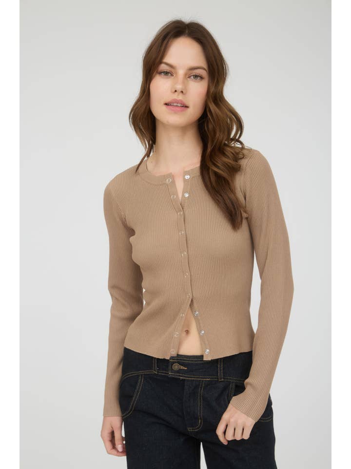 The Workshop Studio - Vente Cardigan – femme - GILET EN MAILLE À COL ROND AVEC BOUTONS-PRESSION41