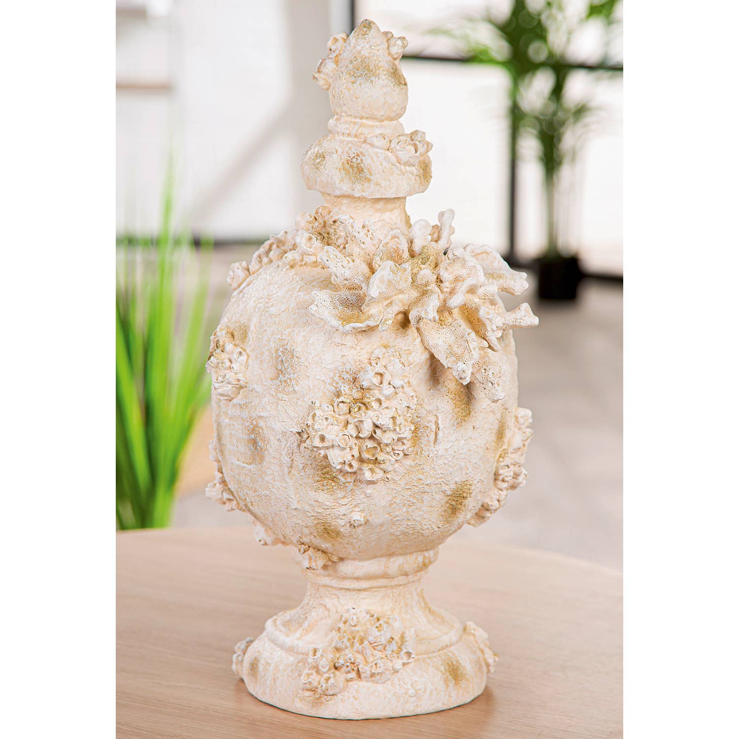 Decorative Object Amphora Seychelles White H. 49.5 cm, PU 1 for wholesale on Faire1