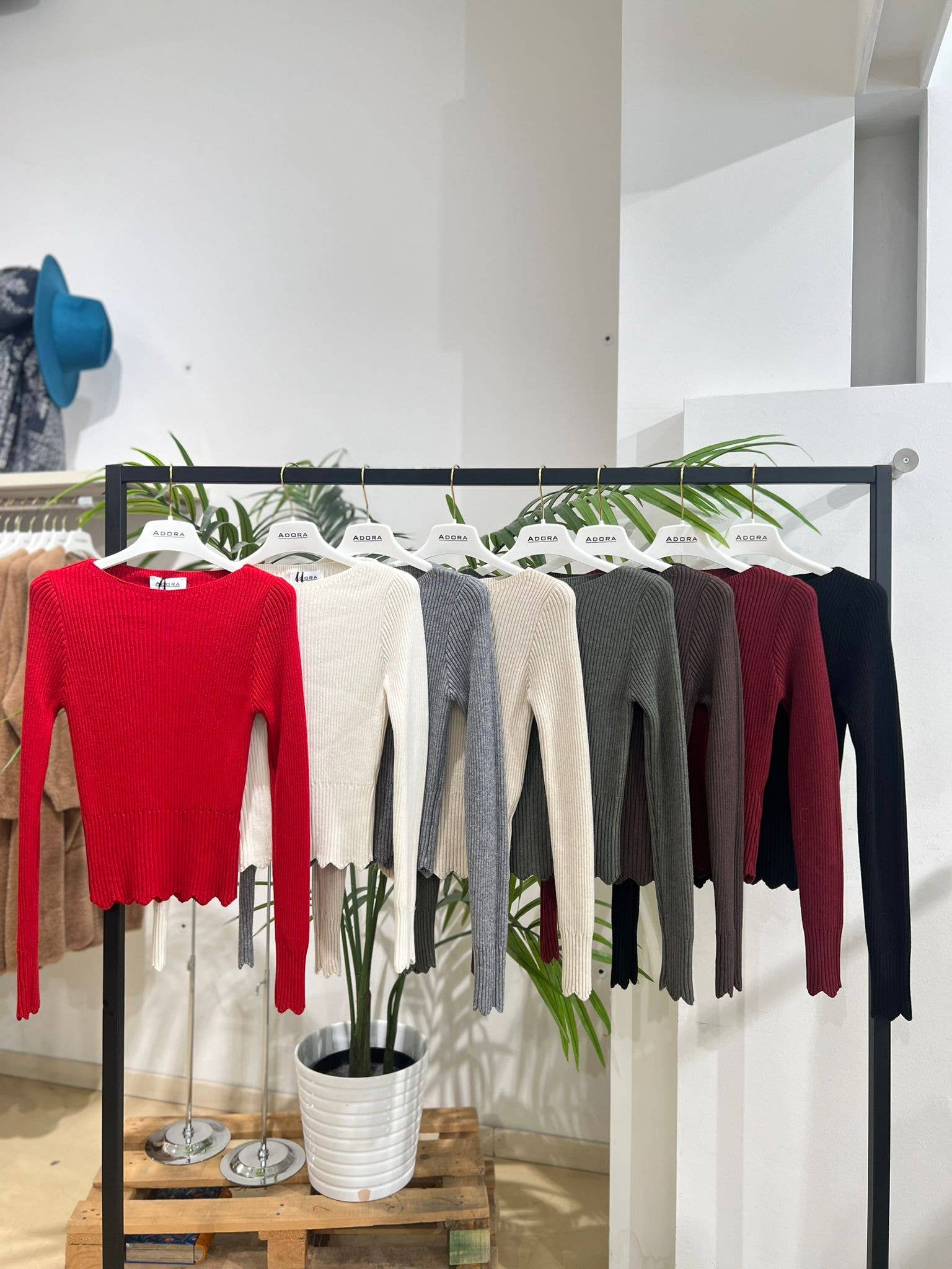 ADORA - Wholesale Knit Top - Women's - Ribbed crew neck sweater1