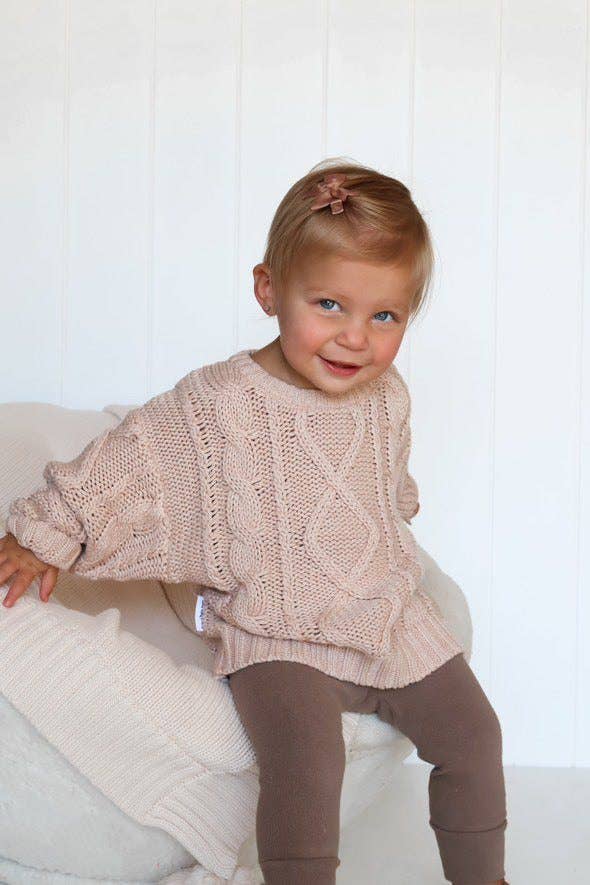 Brave Little Lamb the Label - Wholesale Gebreide trui - Baby - Klassieke Chunky Kabelgebreide Trui | Hazelnoot9