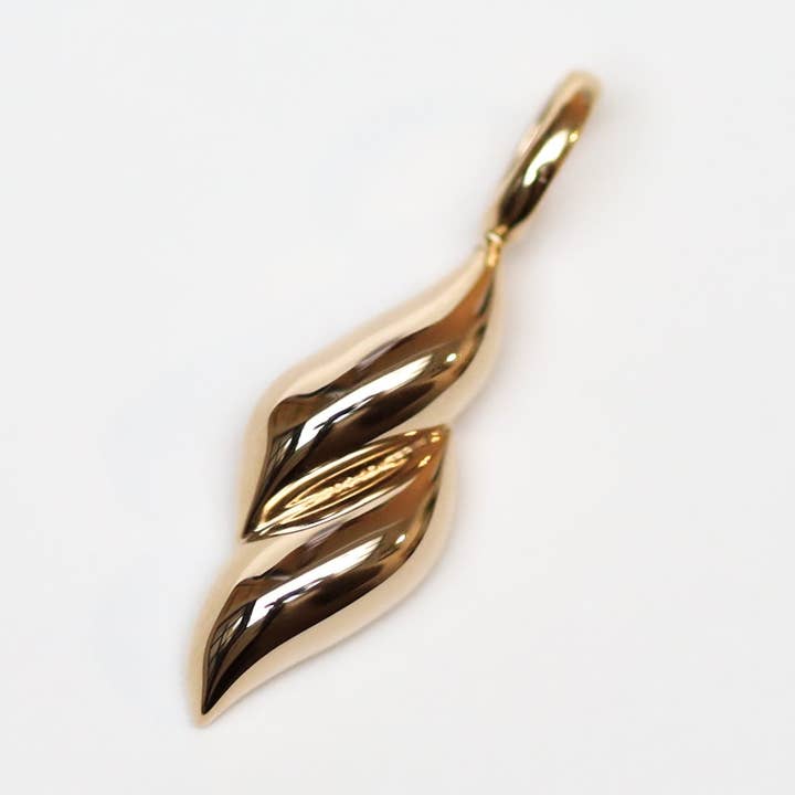 Pendant - CICADA for wholesale by Huguette Paris