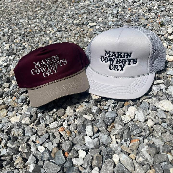 Casquette de camionneur brodée Cowboys Cry pour la vente par Diva Bling By Jenn
