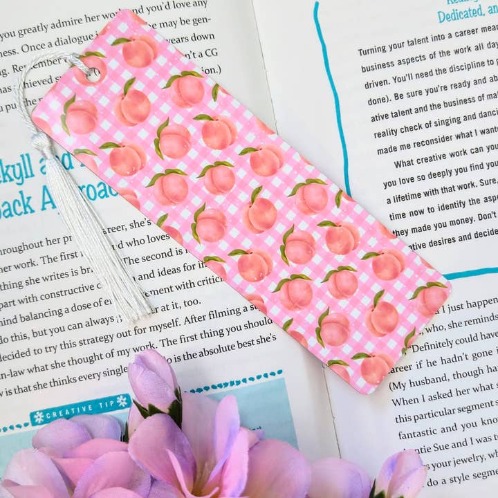 Marque-page en métal à double face à carreaux pêche avec pompon pour la vente par Fui Fuío by Ktna