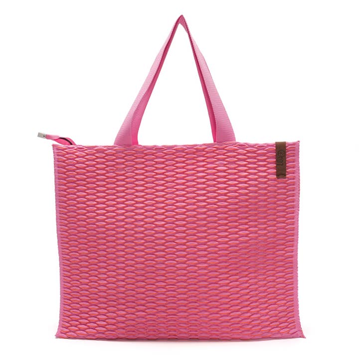 Acquirente Lara 68 per la vendita all'ingrosso da parte di LOT83