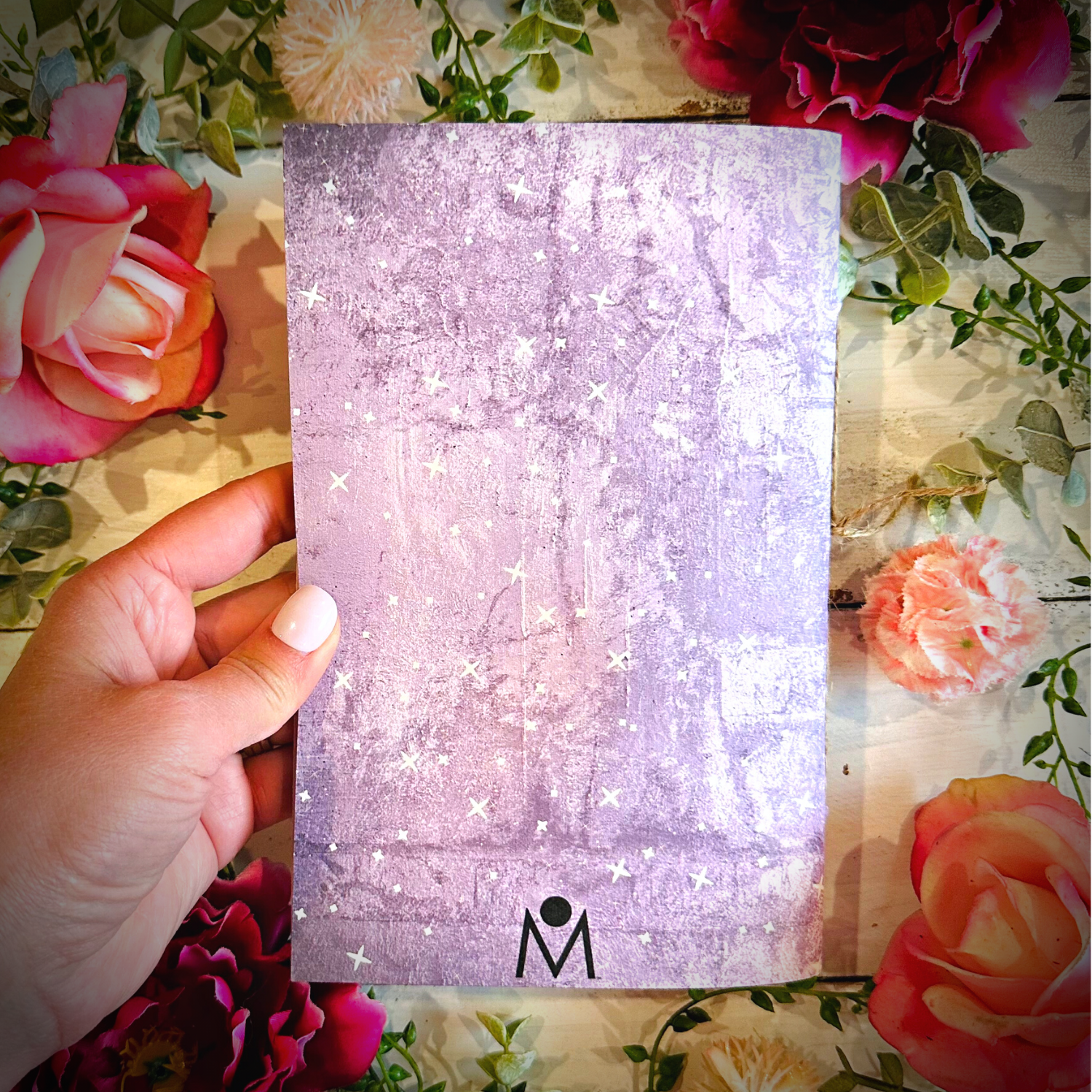 NOMAD Moon Magic - Vendita all'ingrosso Diari/agende - Diario fatto a mano di ispirazione vintage, design con cappello viola stregato5