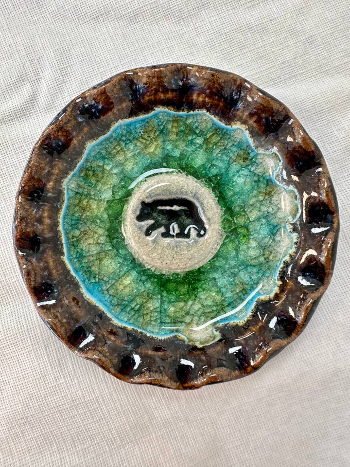 Black Bear de la serie Icon para venta al por mayor de Down to Earth Pottery