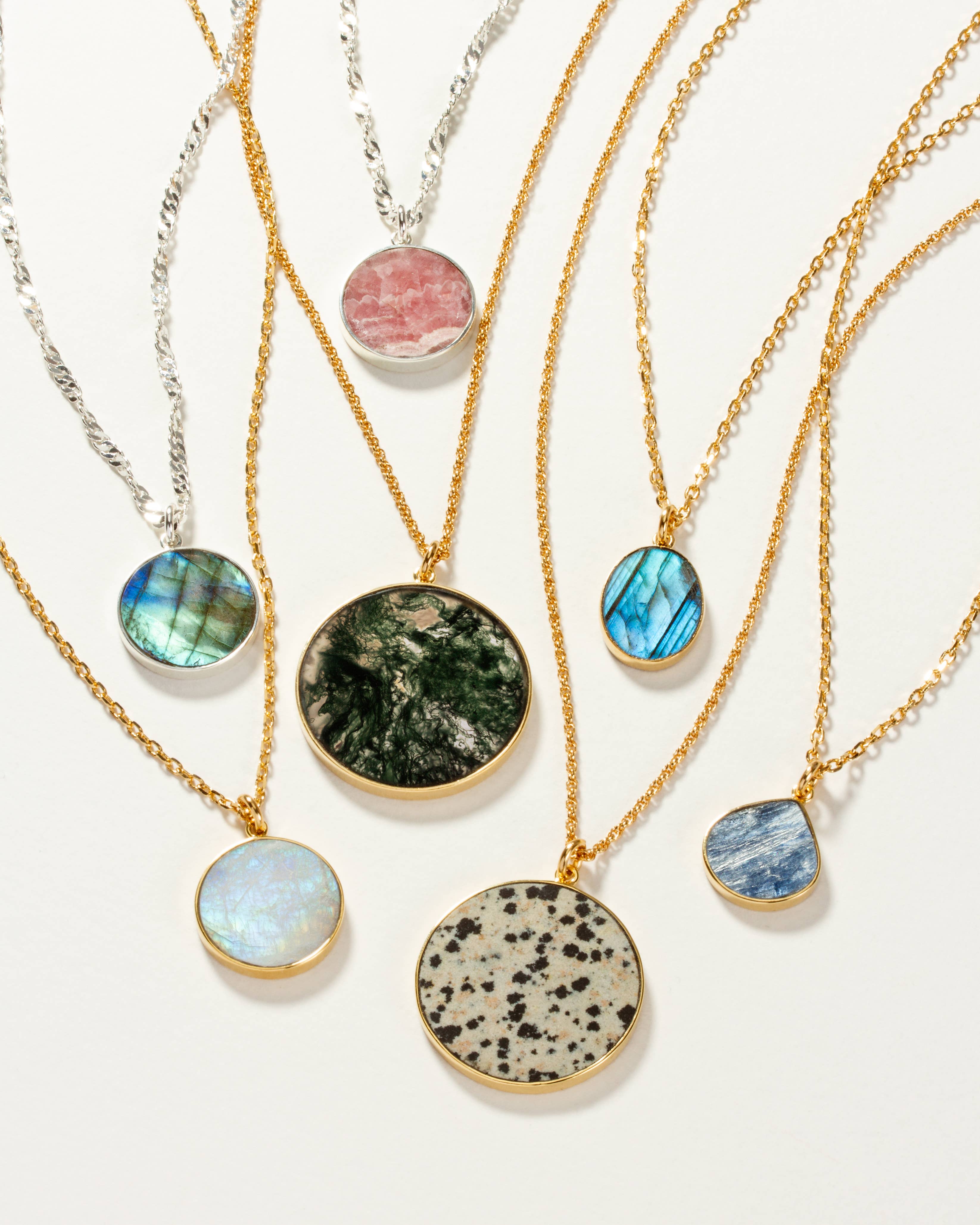 Luna Norte - Wholesale Pendant/Charm Necklace - Smooth Sailing Long Medallion Necklace- Labradorite3