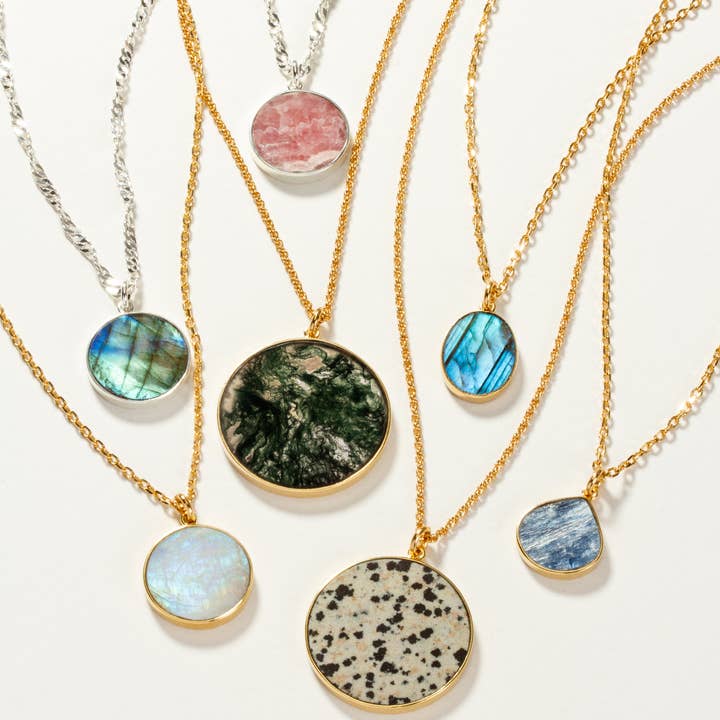 Luna Norte - Wholesale Pendant/Charm Necklace - Smooth Sailing Long Medallion Necklace- Labradorite3