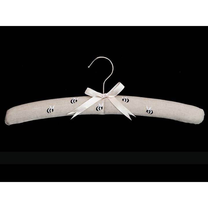 Set/2 Bee Kleiderbügel — 17" für den Großhandel von Victoria Linen Australia