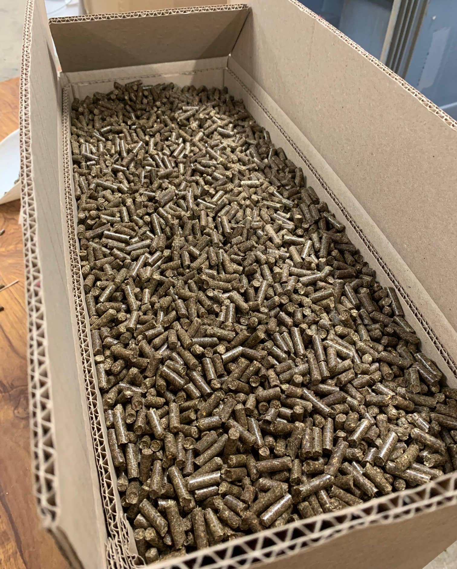 eizhy - Wholesale Cat Litter - VRAC Litzhy - vegetable litter for cats - Landes Bretonnes5