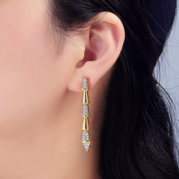 Aim Eternal - Vente Clous d'oreille - Clous d'oreilles à tige linéaires bordés de zircone cubique en or 24 carats | P0202