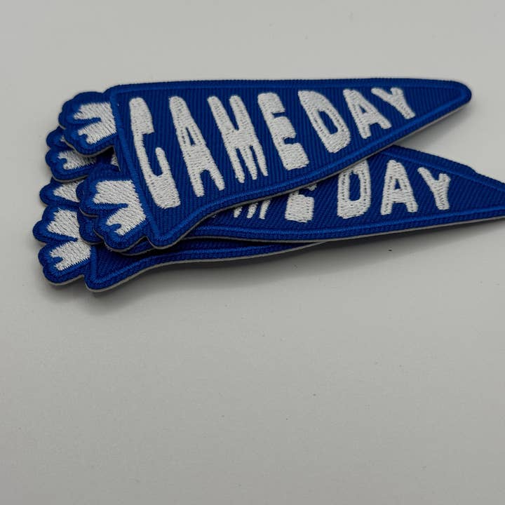 Spieltag Wimpel Royal für den Großhandel von Hill & Springs