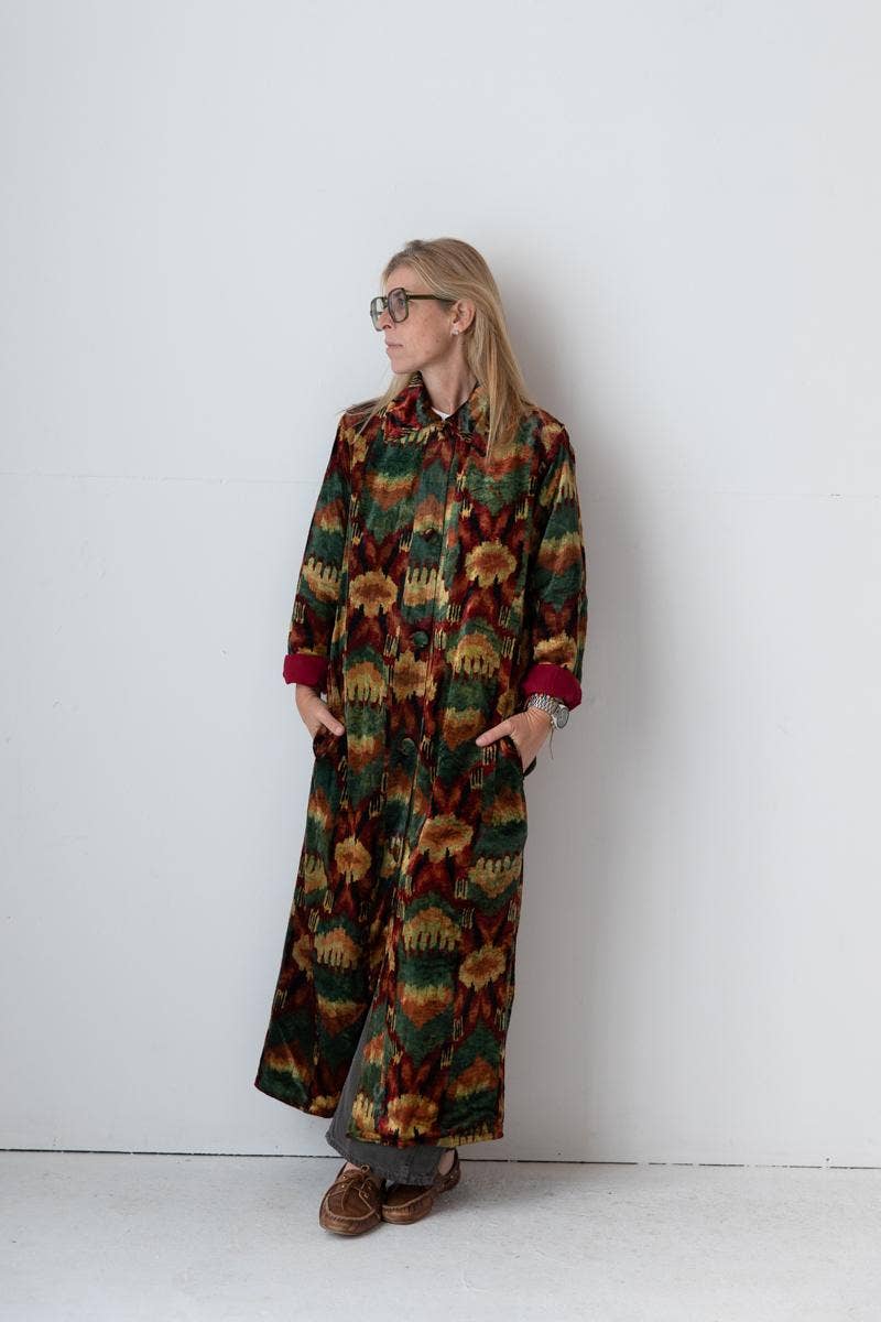 Sanjanaandme - Wholesale Coat - Women's - Meera Silk Velvet Coat2