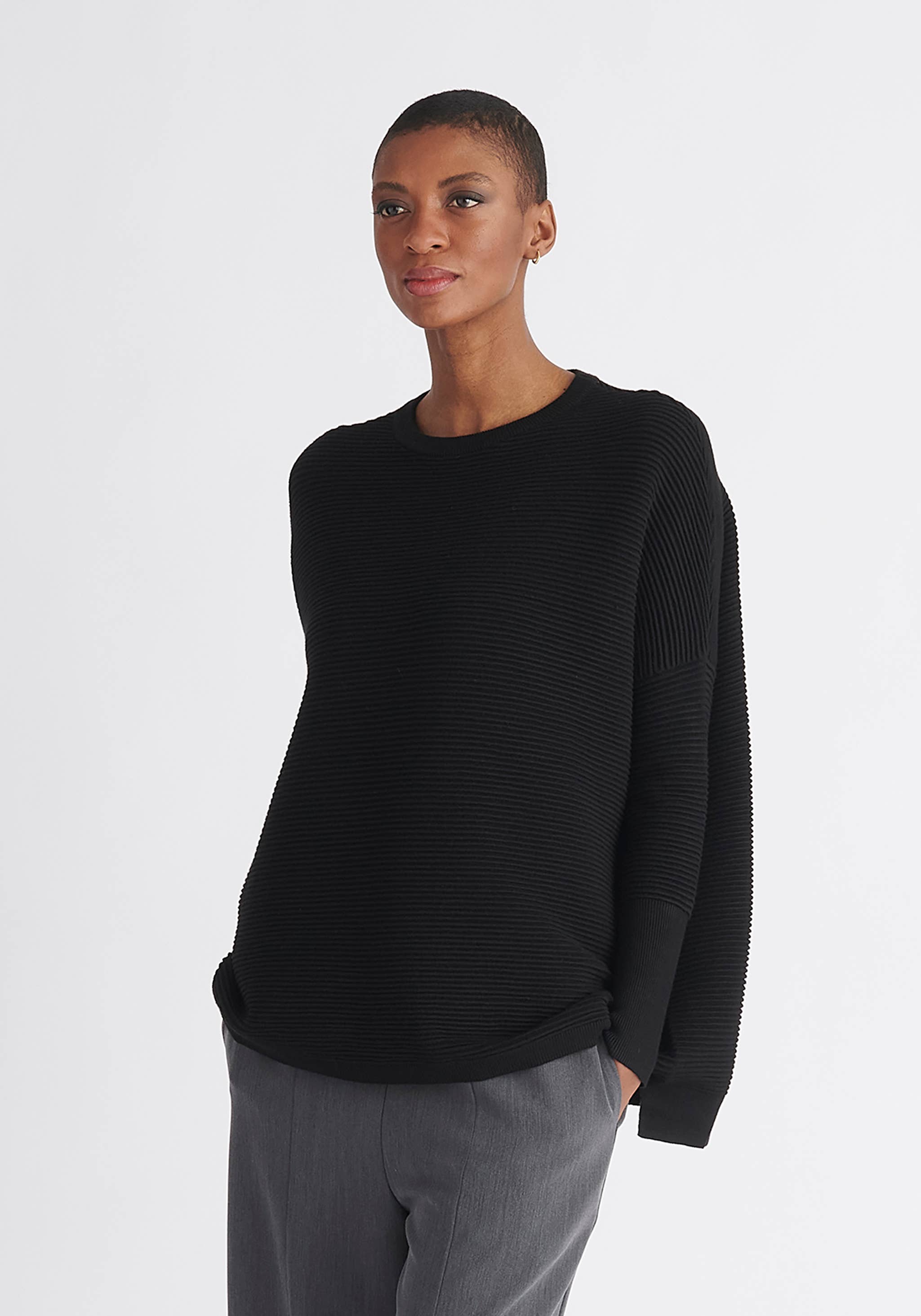 Paisie – wholesale Pullovertröja - Dam – Paisie ribbad tröja med lös passform11