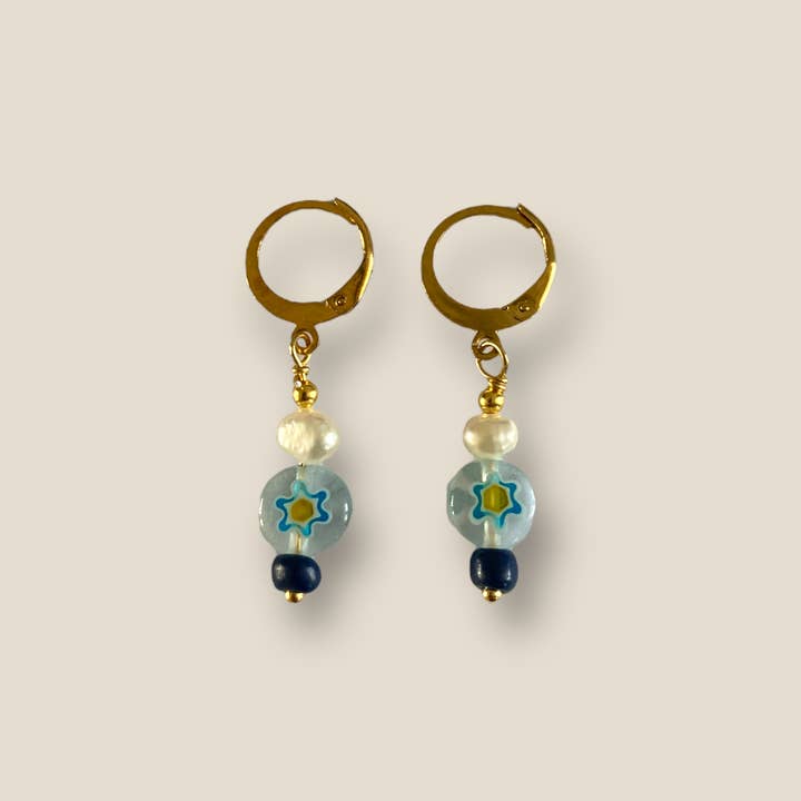 Lizzy earrings gold - blue for wholesale by La Eva Store