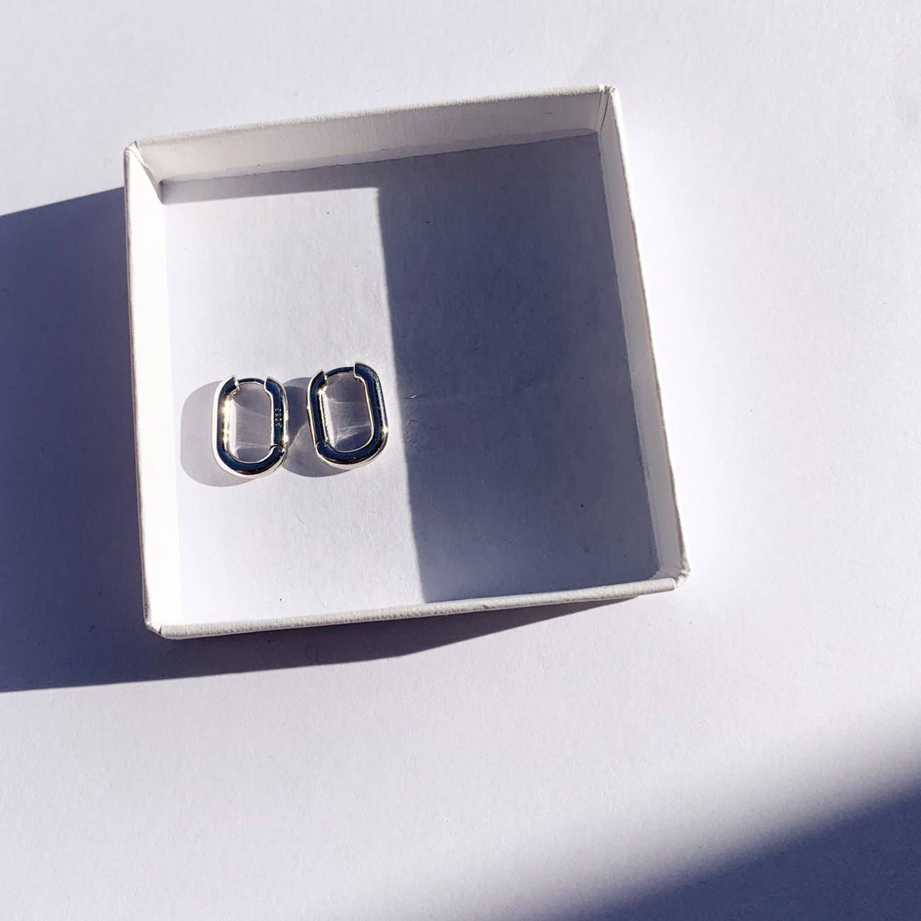 Love Local Jewelry - Vente Créoles - Créoles Brooklyn 1,1 cm en argent 925 avec plaquage or 18k ou argent 9992