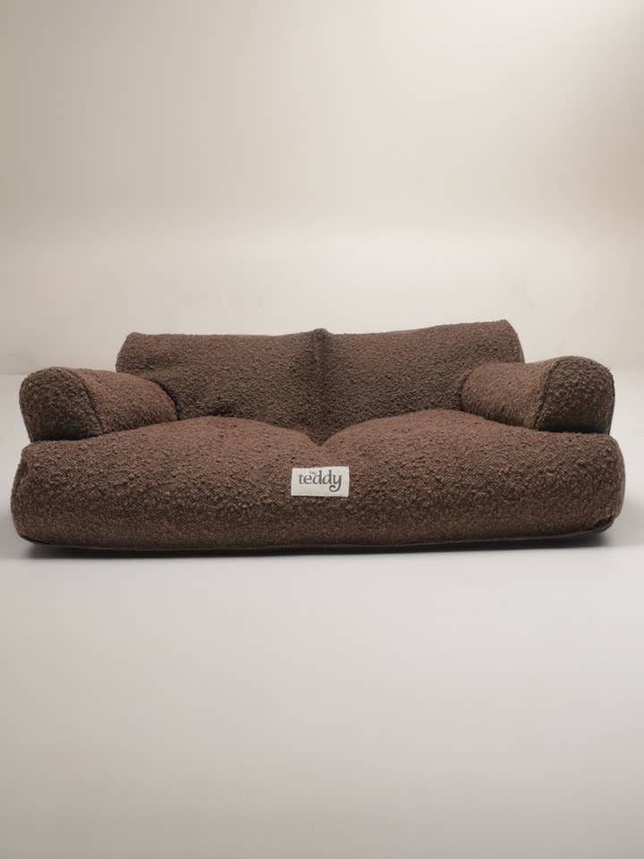 Chocolat | Le canapé Teddington pour la vente par By Teddy