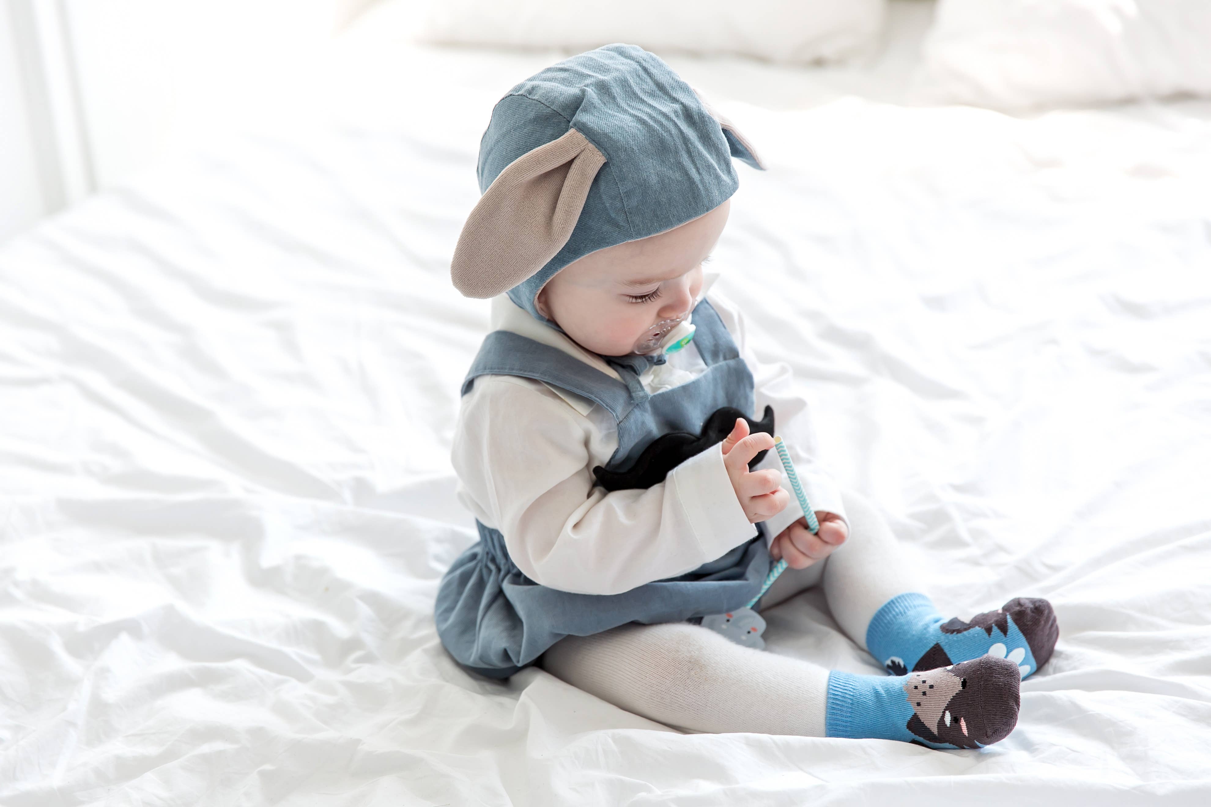 Grey Wolf Zoo Baby Animal Socks for wholesale on Faire4